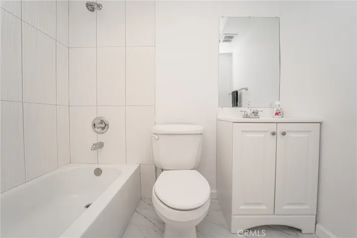 500 Evergreen Street 109, Inglewood, California 90302