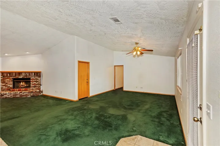 9261 Pinon Avenue, Hesperia, California 92345