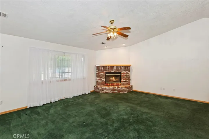 9261 Pinon Avenue, Hesperia, California 92345