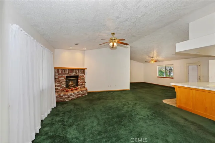 9261 Pinon Avenue, Hesperia, California 92345