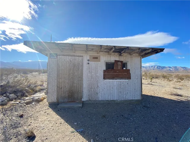 36189 Olive Street, Lucerne Valley, California 92356