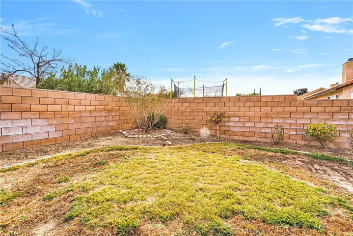 12463 Petaluma Road, Victorville, California 92392