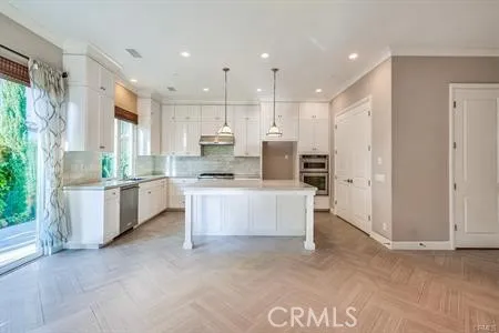 97 Thoroughbred, Irvine, California 92602