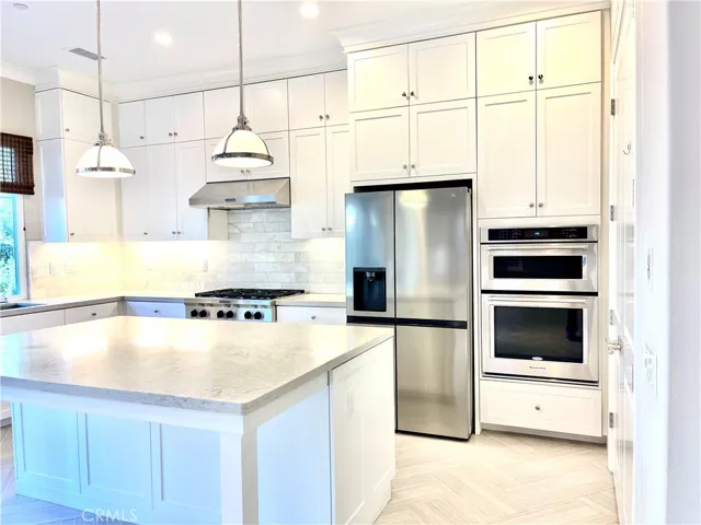 97 Thoroughbred, Irvine, California 92602