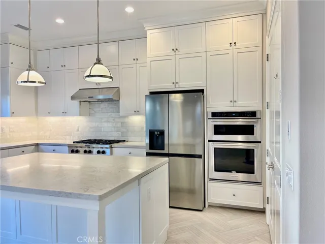 97 Thoroughbred, Irvine, California 92602
