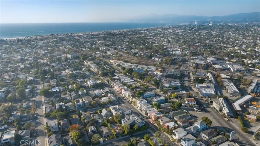 2314 Clement Avenue, Venice, California 90291