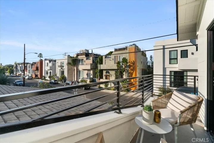 2314 Clement Avenue, Venice, California 90291