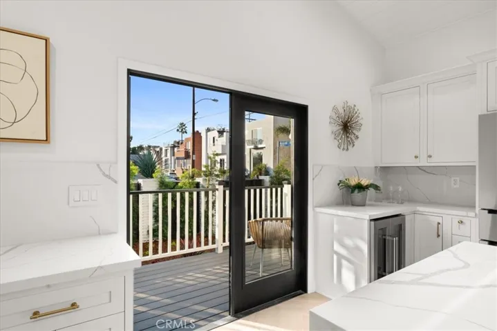 2314 Clement Avenue, Venice, California 90291