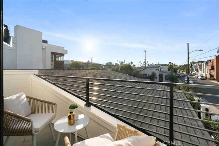 2314 Clement Avenue, Venice, California 90291
