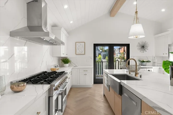 2314 Clement Avenue, Venice, California 90291