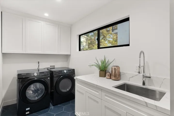 2314 Clement Avenue, Venice, California 90291