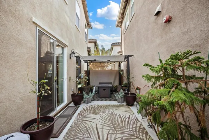 111 Lusitano Way, Gilroy, California 95020