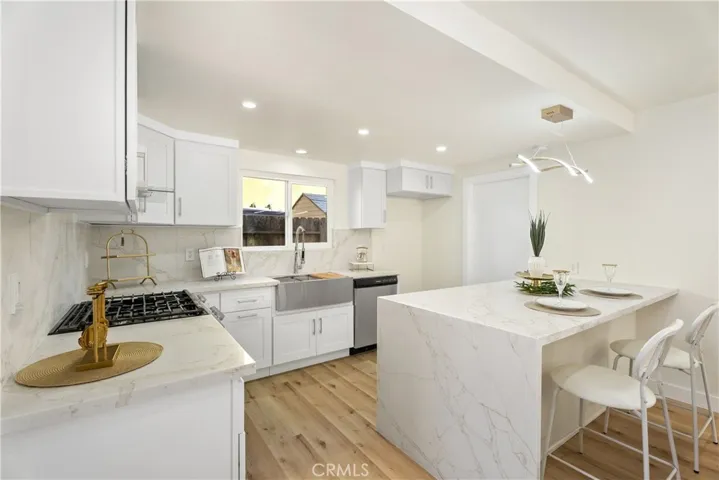 19781 Carmania Lane, Huntington Beach, California 92646