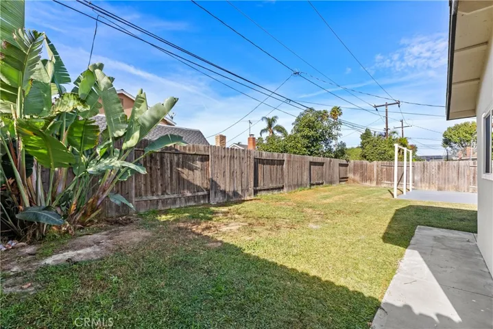 19781 Carmania Lane, Huntington Beach, California 92646