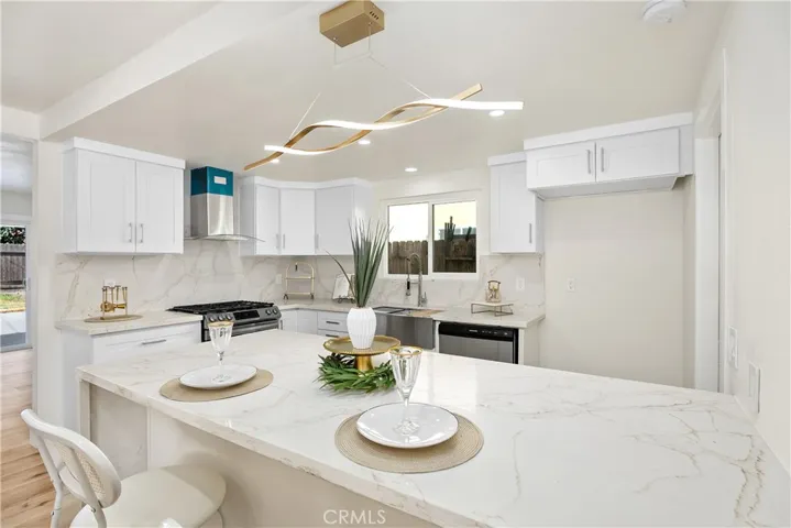19781 Carmania Lane, Huntington Beach, California 92646