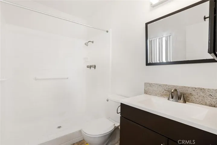 617 E Angeleno Avenue 302, Burbank, California 91501