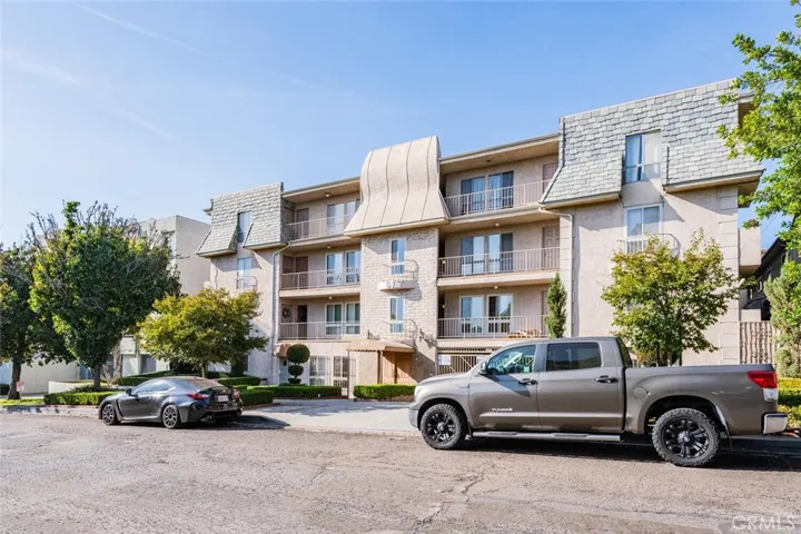 617 E Angeleno Avenue 302, Burbank, California 91501