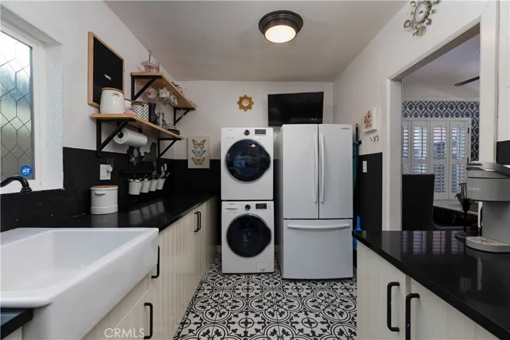 1212 E Barcelona Place, Long Beach, California 90813