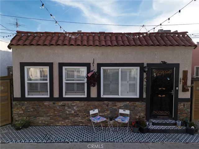 1212 E Barcelona Place, Long Beach, California 90813