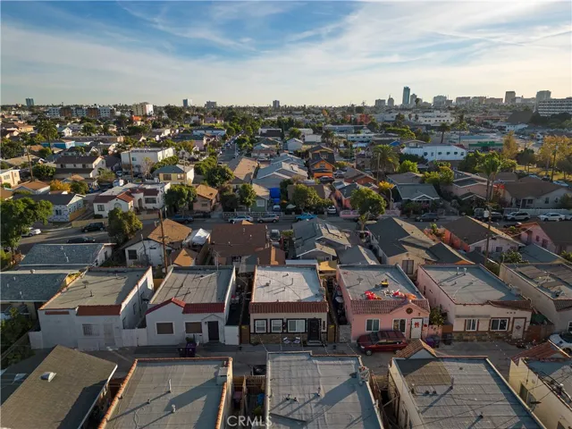 1212 E Barcelona Place, Long Beach, California 90813