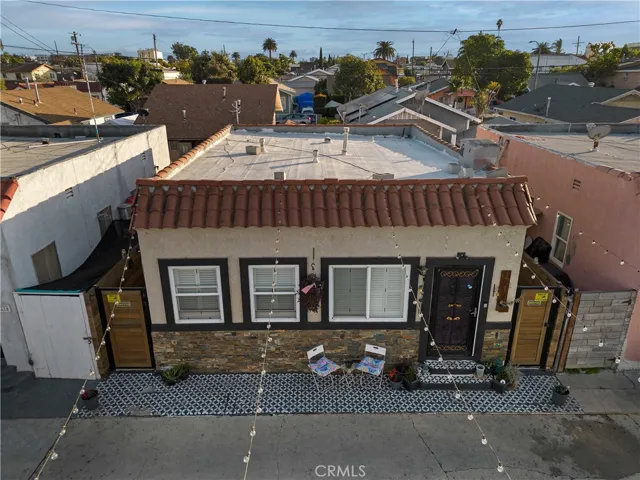 1212 E Barcelona Place, Long Beach, California 90813