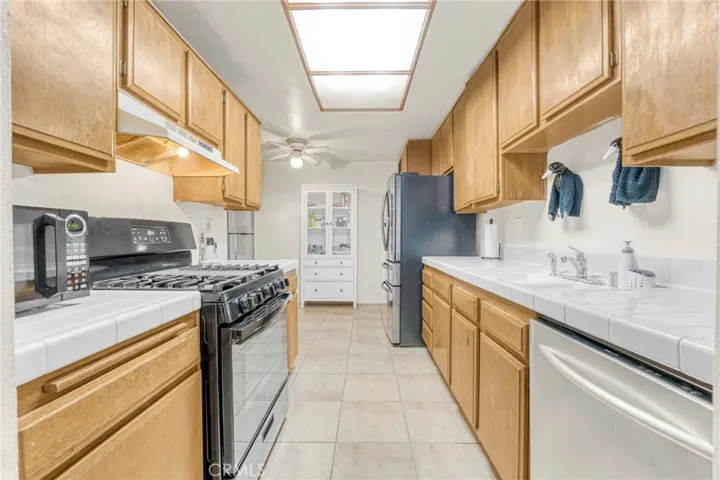 13825 Beaver Street 58, Sylmar, California 91342