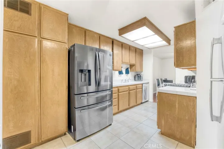 13825 Beaver Street 58, Sylmar, California 91342