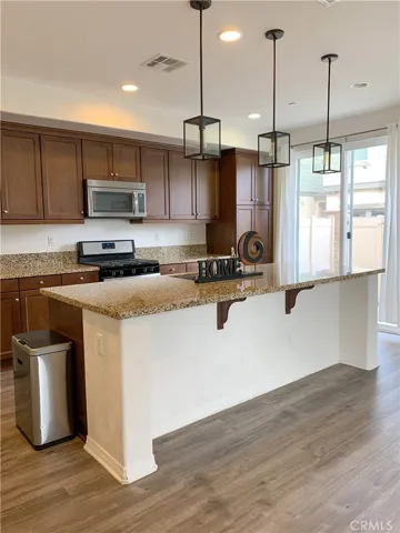 22059 Barrington Way, Saugus, California 91350