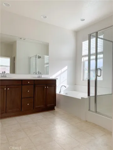 22059 Barrington Way, Saugus, California 91350