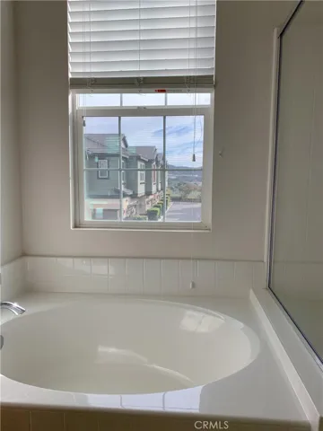 22059 Barrington Way, Saugus, California 91350