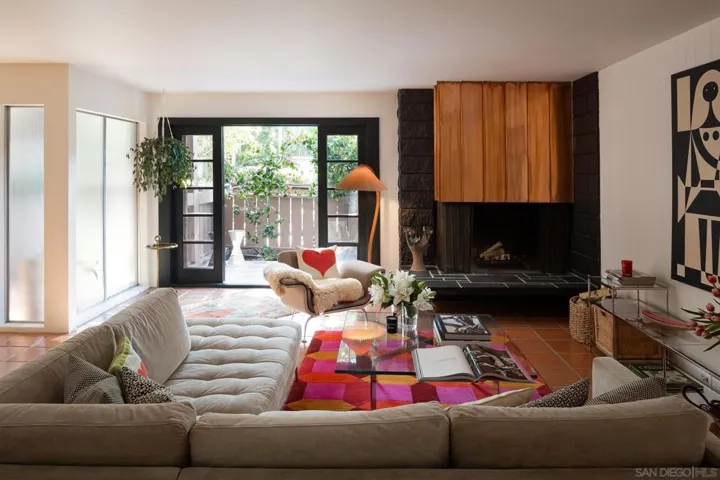 2616 Torrey Pines Road D17, La Jolla, California 92037