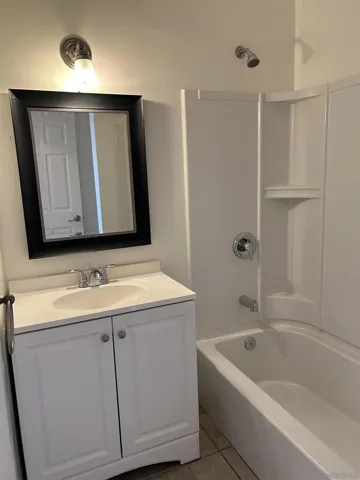 1038 S Coast Highway 101 Unit D, Encinitas, California 92024