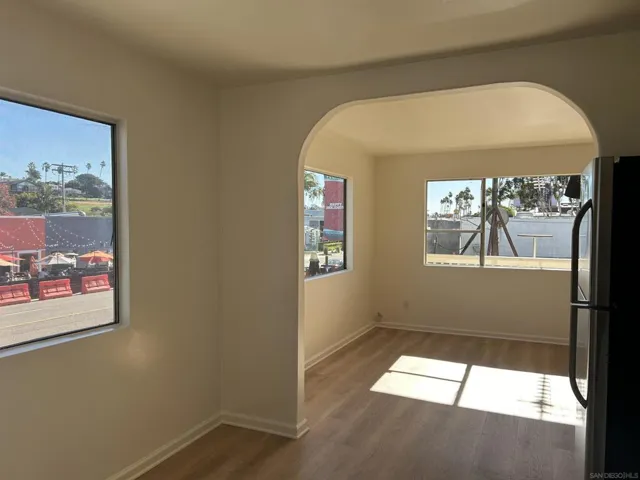 1038 S Coast Highway 101 Unit D, Encinitas, California 92024