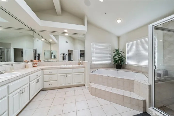 2020 Clark Lane B, Redondo Beach, California 90278