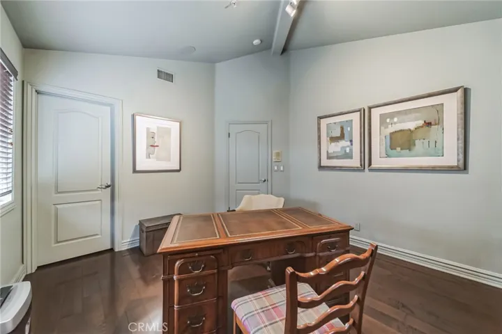 2020 Clark Lane B, Redondo Beach, California 90278