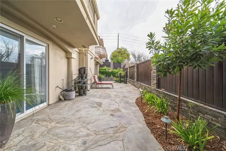 2020 Clark Lane B, Redondo Beach, California 90278