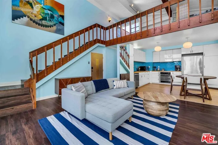 25 Spinnaker Street 12, Marina Del Rey, California 90292
