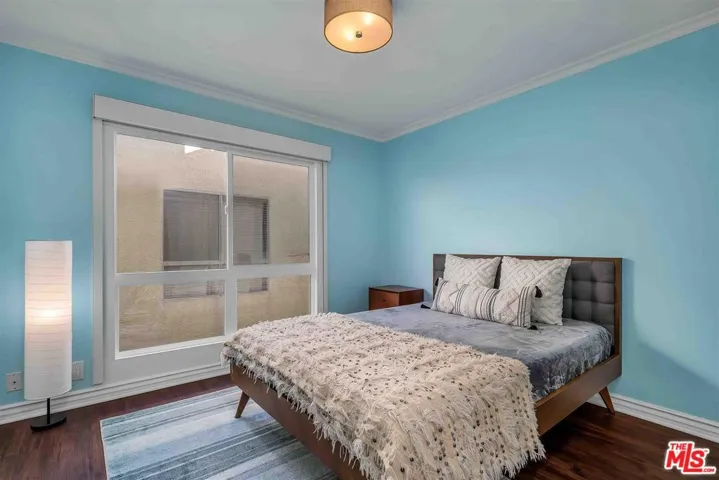 25 Spinnaker Street 12, Marina Del Rey, California 90292