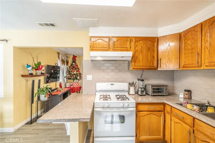 415 W Francis Street, Ontario, California 91762