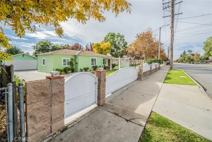415 W Francis Street, Ontario, California 91762