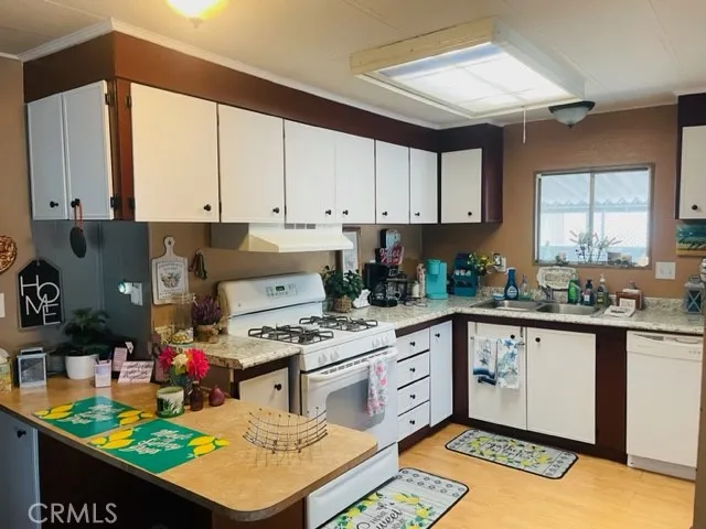 1895 W. Devonshire Ave #15, Hemet, California 92545