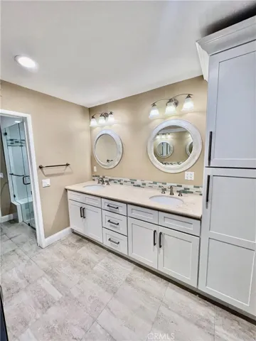 DOWNSTAIRS MASTER BATH IS REALLY SPACIOUS!