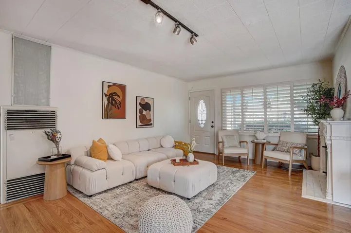 416 Lloyd Avenue, San Leandro, California 94578