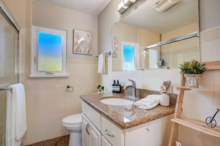 416 Lloyd Avenue, San Leandro, California 94578