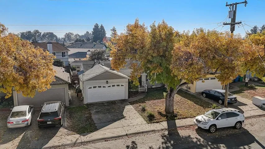416 Lloyd Avenue, San Leandro, California 94578