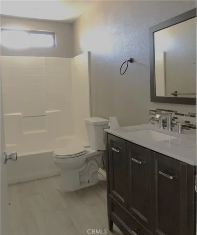 9249 La Grange Avenue, Hesperia, California 92345