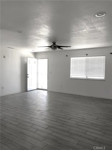 9249 La Grange Avenue, Hesperia, California 92345