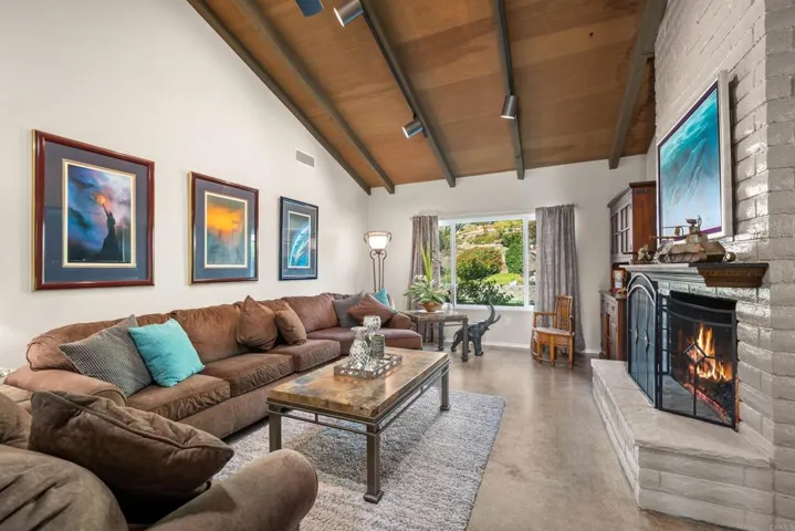 5941 Steeplechase Road, Bonita, California 91902