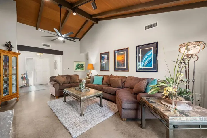 5941 Steeplechase Road, Bonita, California 91902