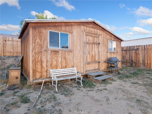 12791 Luna Road, Victorville, California 92392